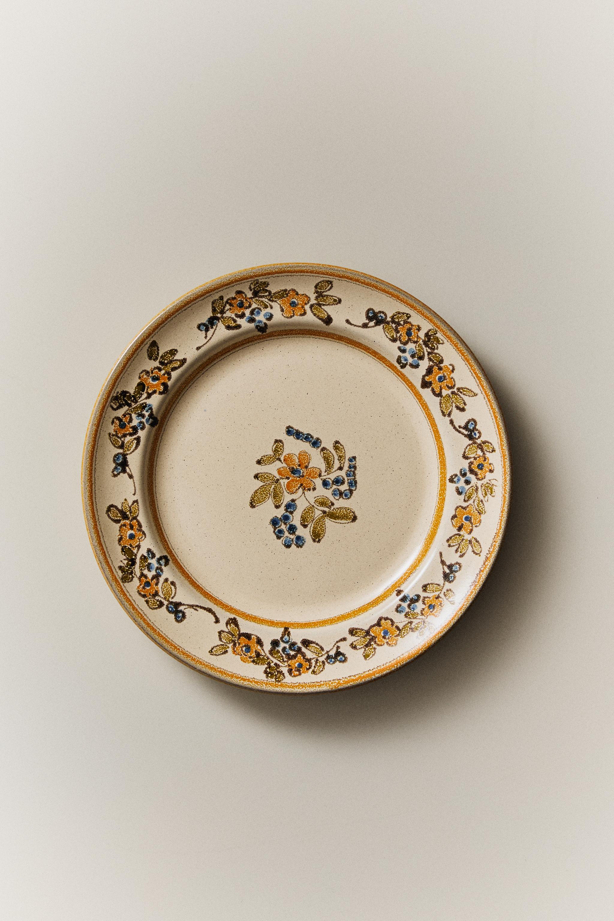 TERRACOTTA FLORAL DESSERT PLATE